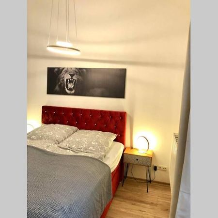 Apartment Zum Goldenen Lowen Inkl. Parkplatz & Wlan Erfurt Luaran gambar